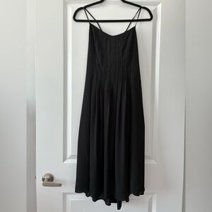 Banana Republic Size 2P Criss Cross Strappy Black Dress
